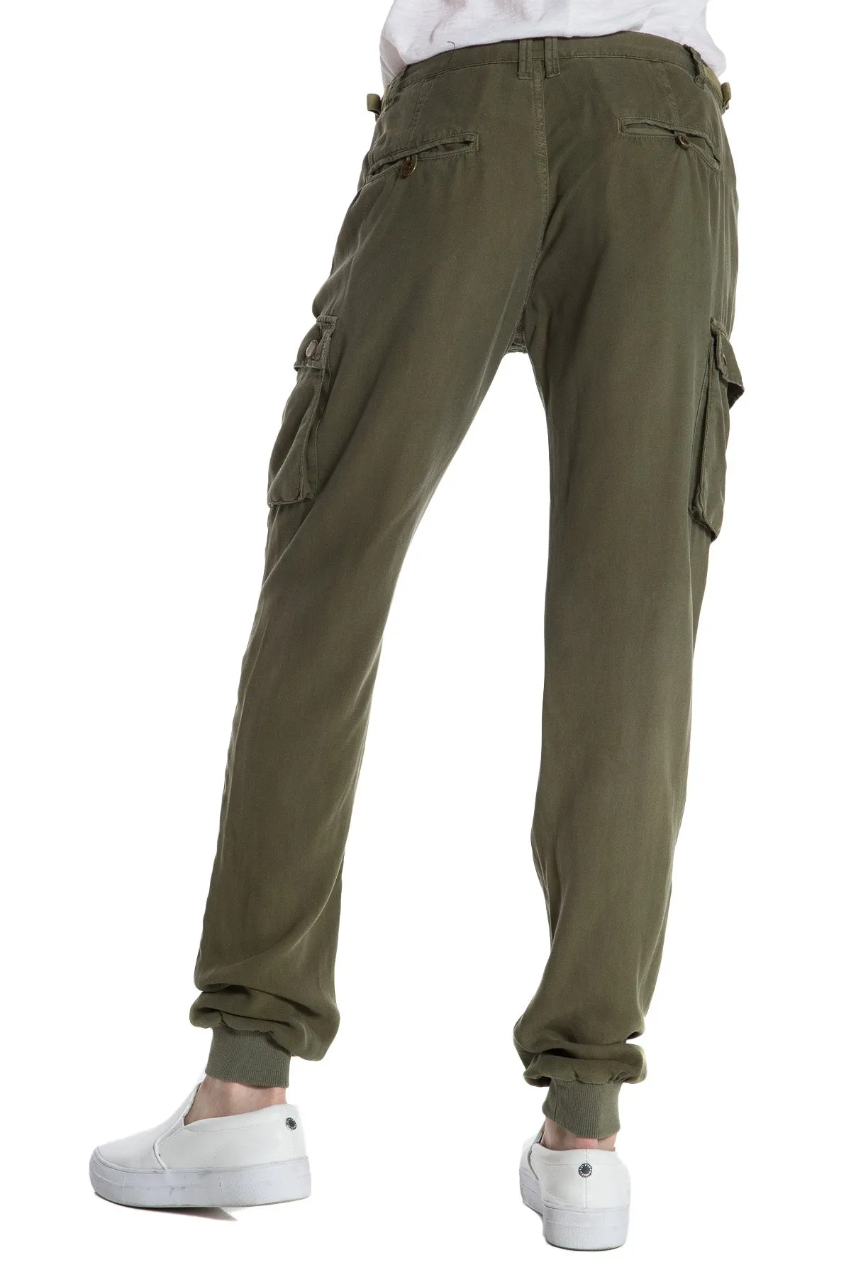 100% Silk cargo jogger in Clover