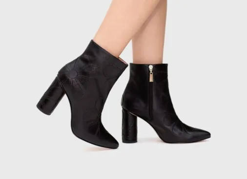 Black Janis Bootie
