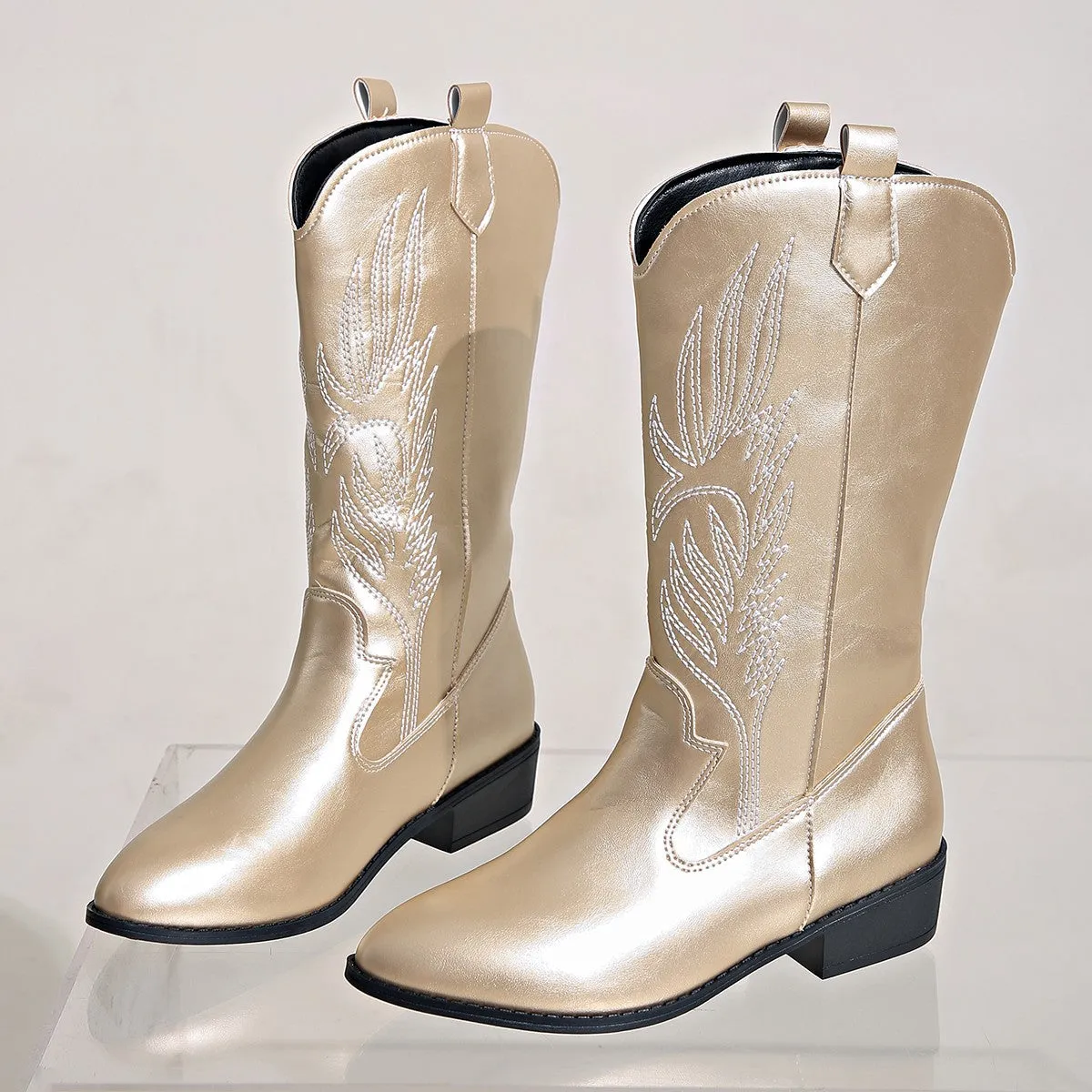 HOTan and NEWn Foreign Trade plus Size Autumn and Winter New Embroidery Knight Boots Women's Pointed Square Heel Embroidered Cross-Border Boots Wish Wholesale