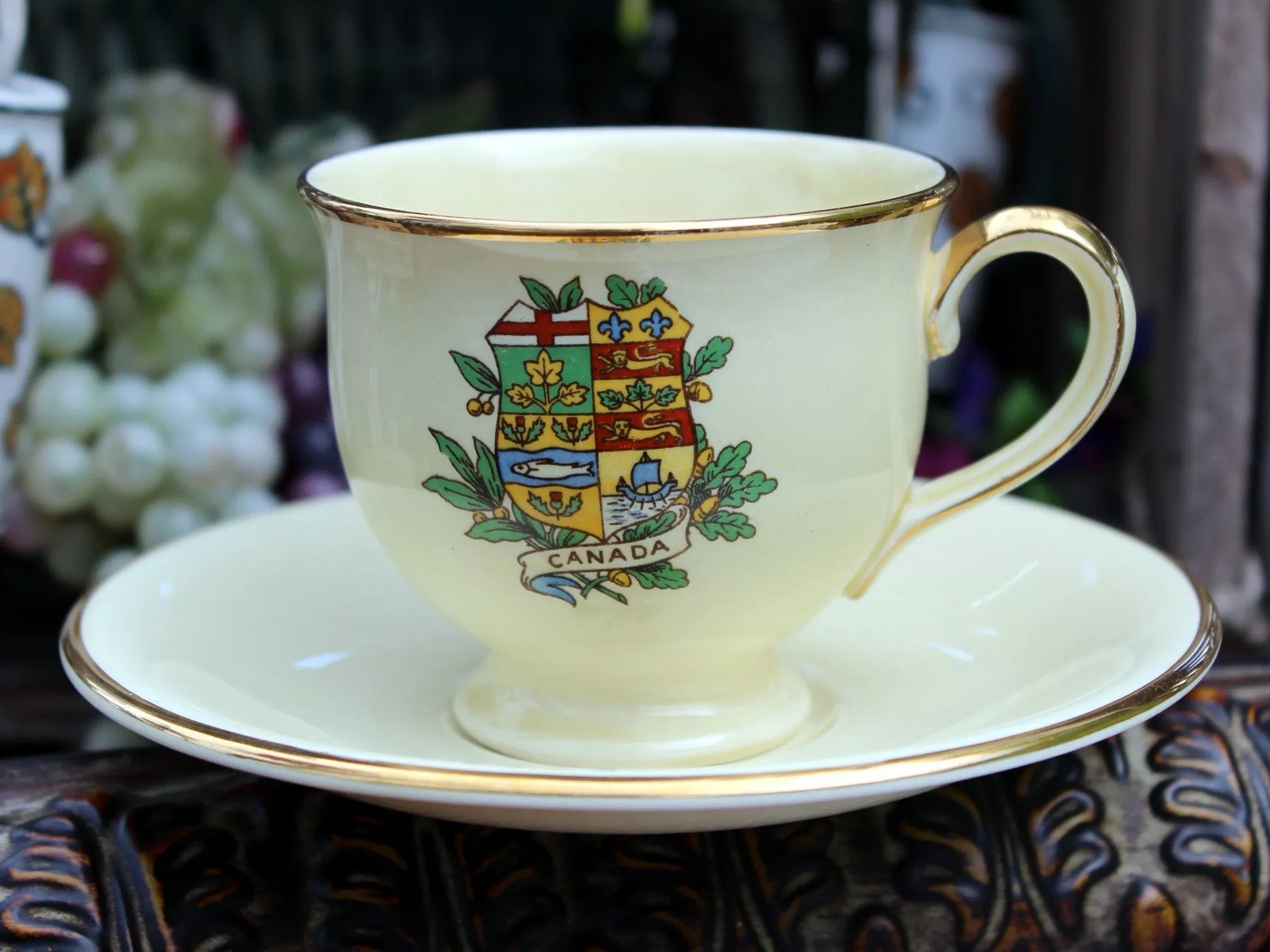Royal Winton Grimwades Canada Crest Porcelain Cup and Saucer  11276
