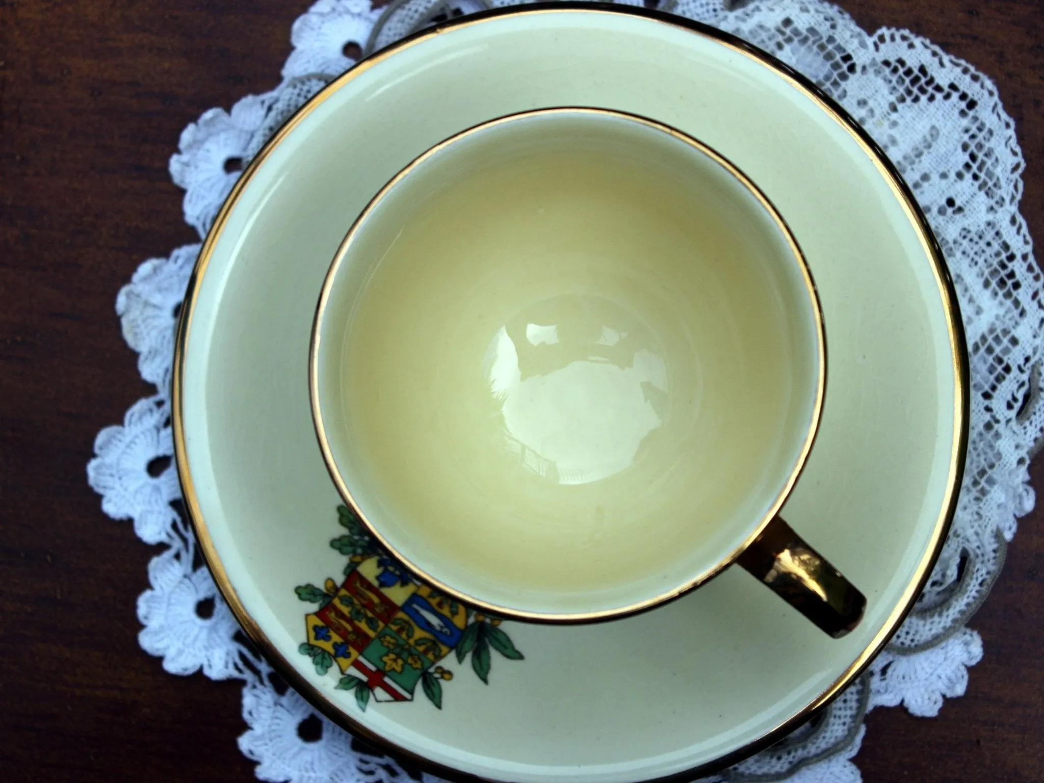 Royal Winton Grimwades Canada Crest Porcelain Cup and Saucer  11276