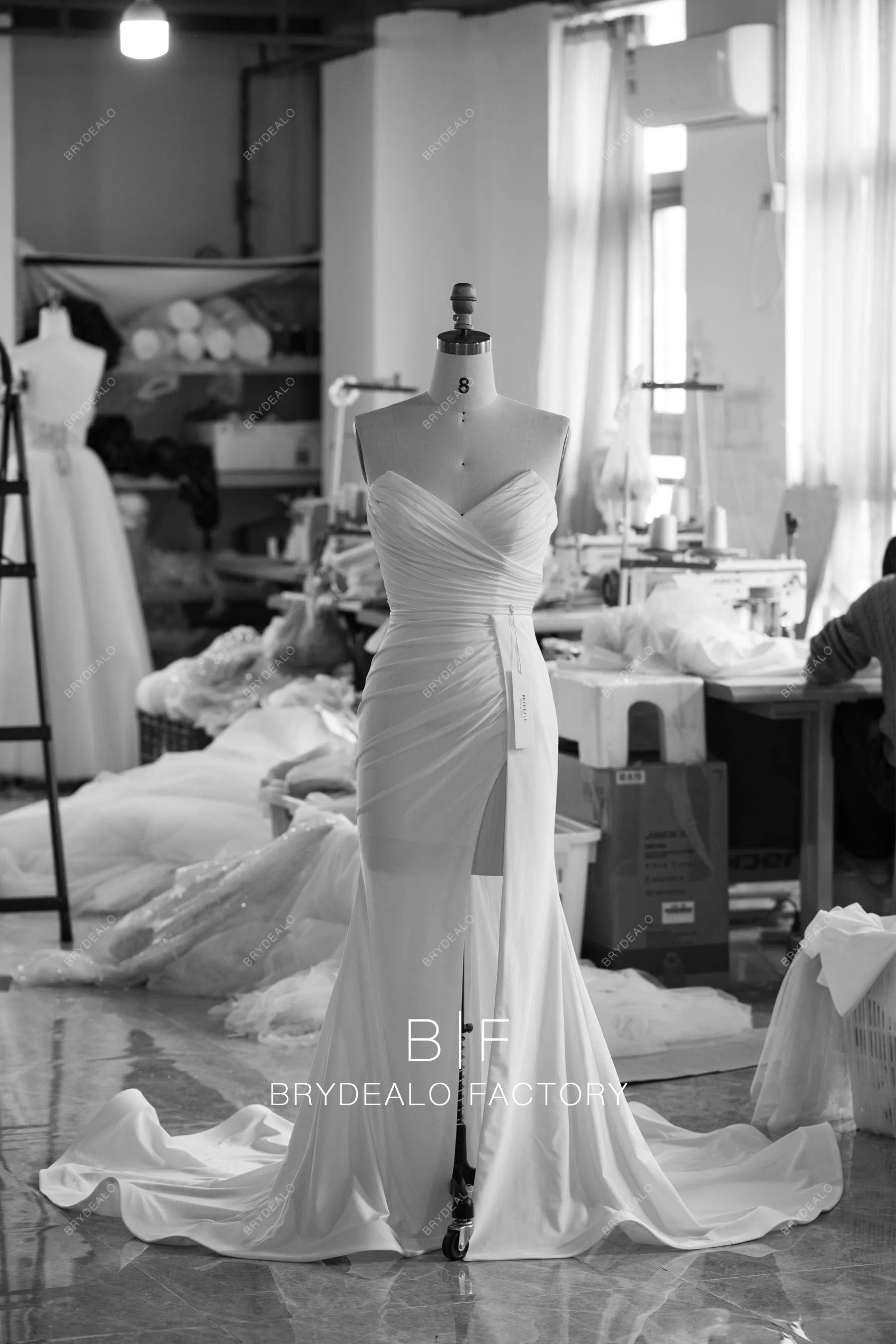 Sexy Slit Fit and Flare V-neck Stretchy Casual Wedding Gown