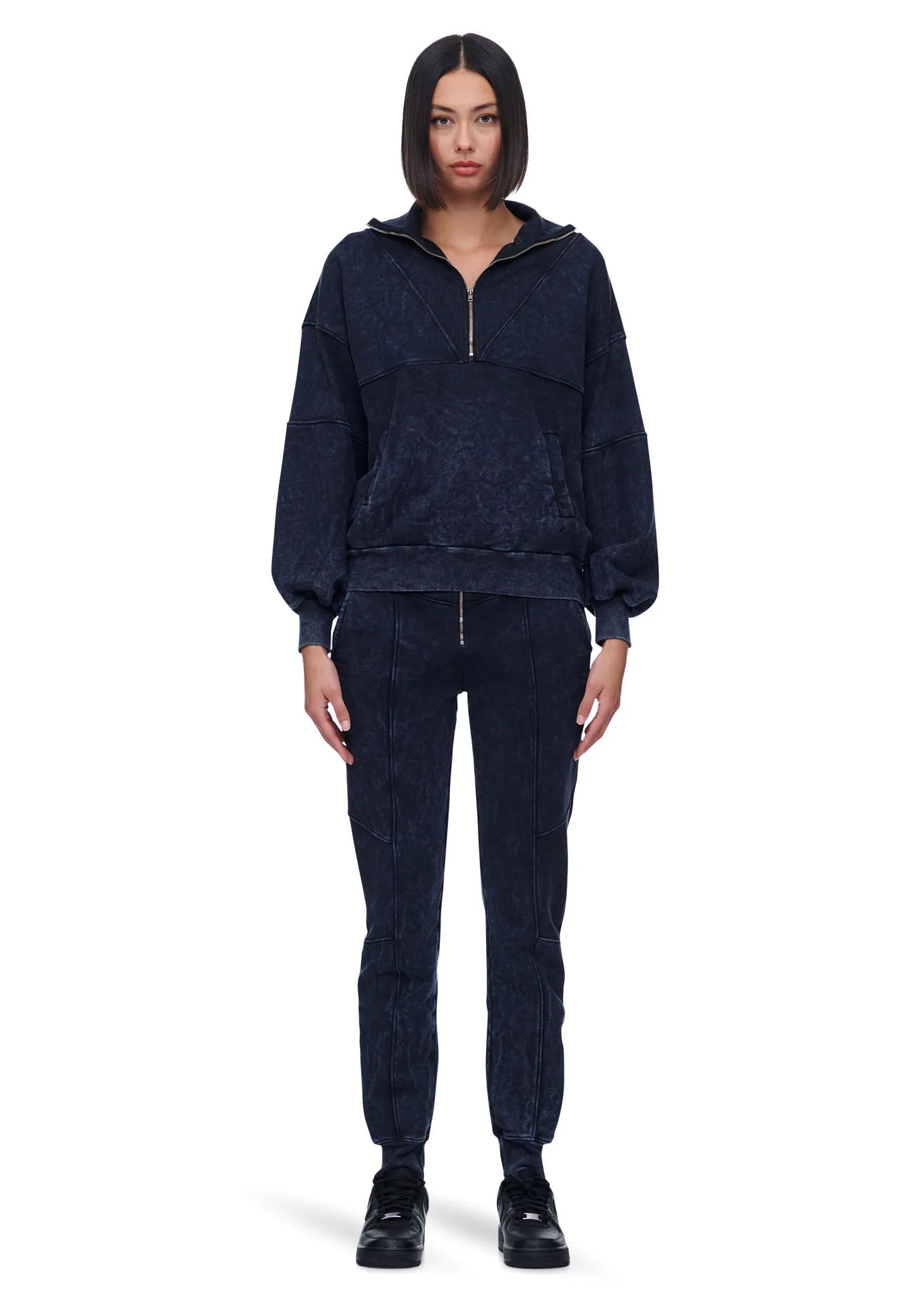 VIAVIA Ribbed Sweat Pant In Washed Navy